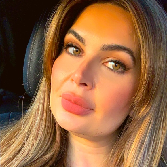 Meet your Posher, Murielle - Picture 1 of 1